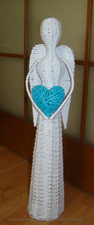 anjel 70 cm biely-tyskysové srdce